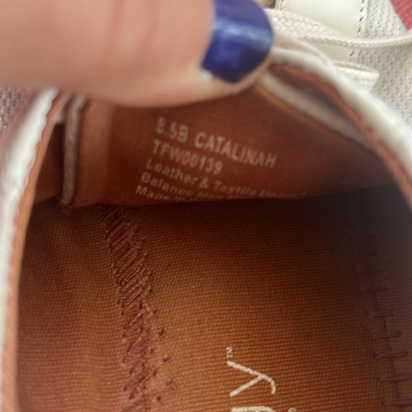 Tommy Bahama relaxology sneakers 8 1/2 - Picture 3 of 8